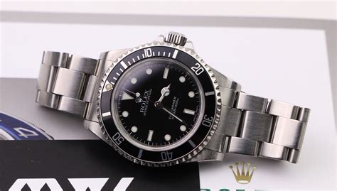 do rolex watches tick.